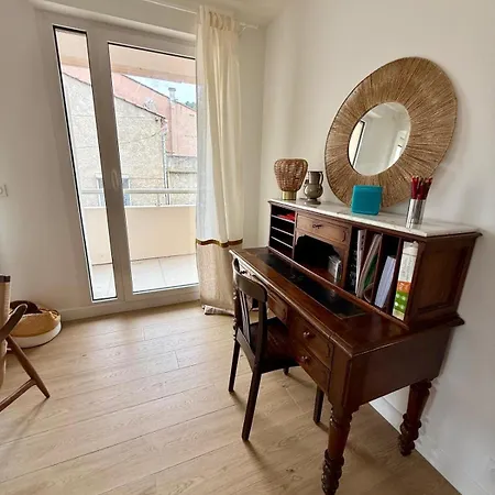 Le Pierre St Mandrier Lejlighed *